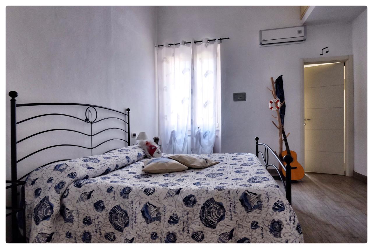 La Casa Sul Molo Bed & Breakfast Viareggio Ngoại thất bức ảnh
